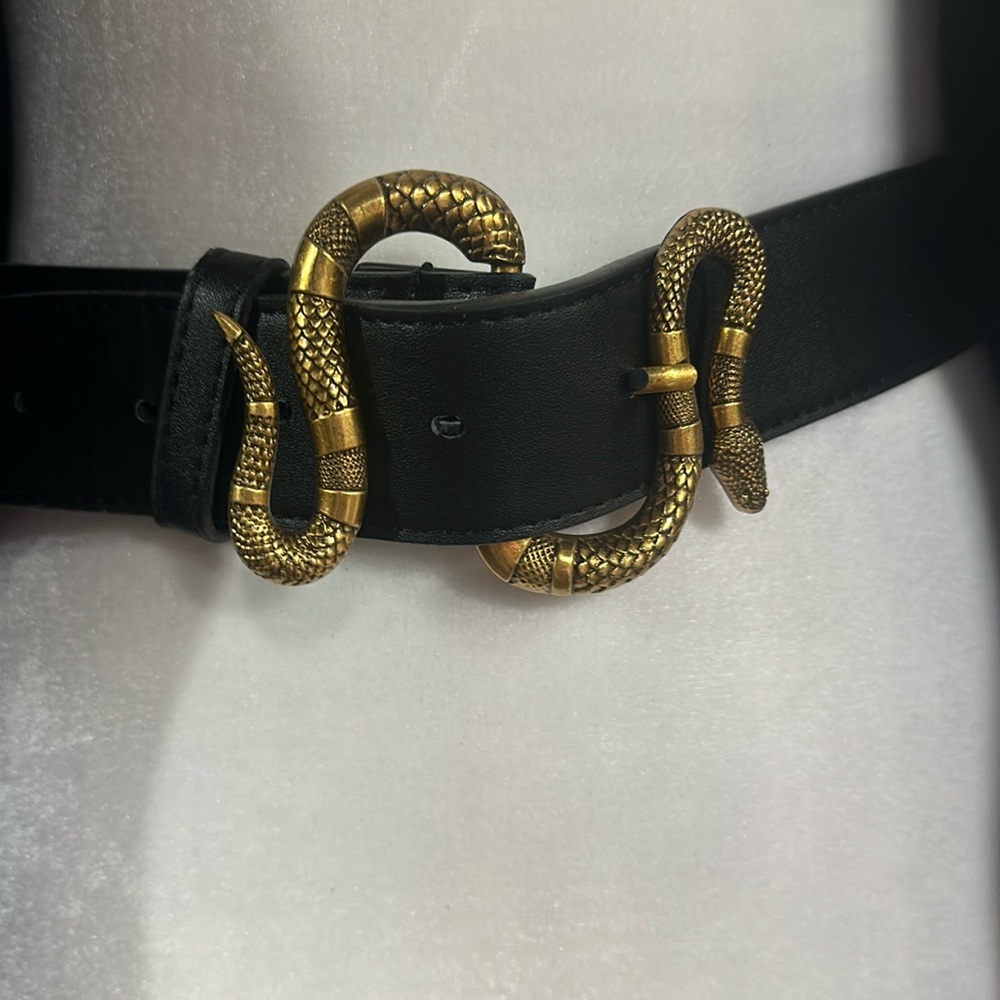 GUCCI Black Leather Snake Belt